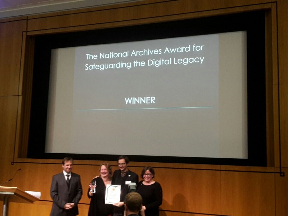 DigitaalErfgoed's tweet photo. What a night!! Nat ArchAward for Safeguarding Digital Legacy goes to The Digital City Revives! Congrats! @latjarda  &amp;partners #DDS #DPA2016 https://t.co/5gj29V66jw
