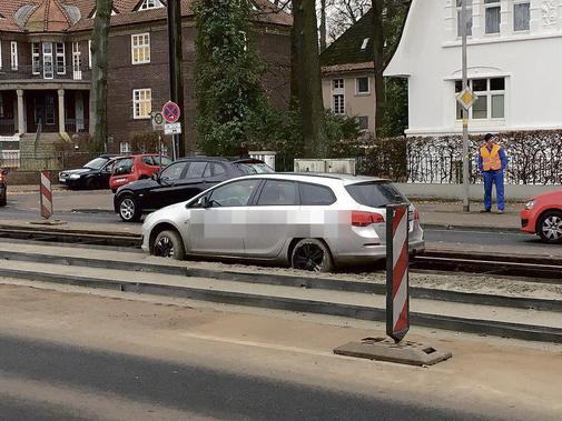 #Hannover: Opel bleibt in frischem Beton stecken neuepresse.de/Hannover/Meine… https://t.co/ClYKwv1bFF
