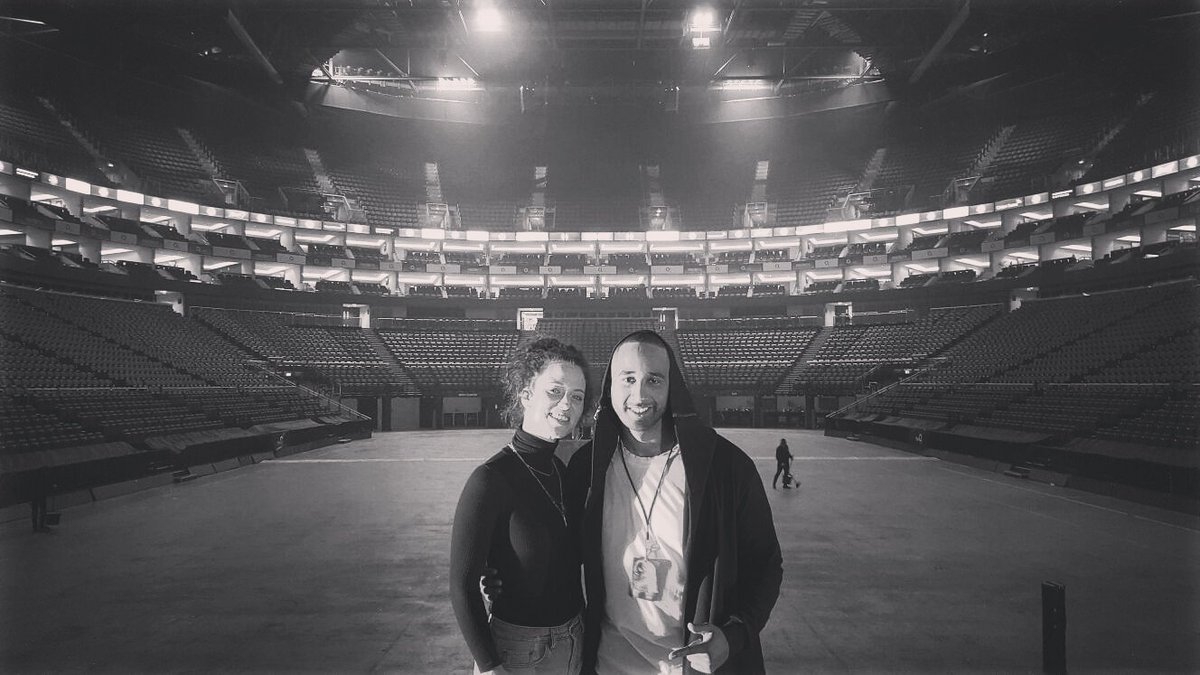 _Dominic_James's tweet photo. O2 Arena Tonight. 
I remember our first show, almost 3 years ago, to 50 people in Banbury. Tonight we do 20,000 at the o2:) #TakeMeHomeTour https://t.co/K6T3XvSp50