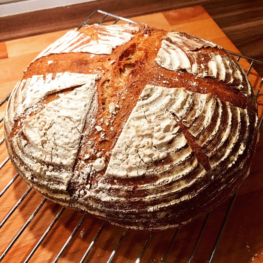 roastsmokemalt's tweet photo. Freestyle Sourdough Loaf #sourdough #homebaking https://t.co/yaze1OXJ1q https://t.co/4YOLpwNZQw