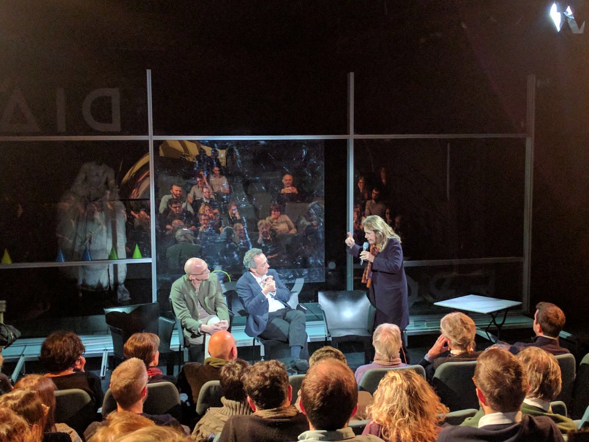 Teatro i tweet media