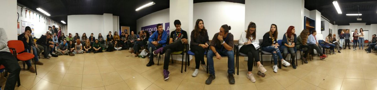 scouts_edm's tweet photo. Los equipos del #Interclanes en la #PrimeraReunonInterclanes preparando actividades increíbles para que disfrutéis, aprendáis y os unáis más https://t.co/EWHEndBKWE