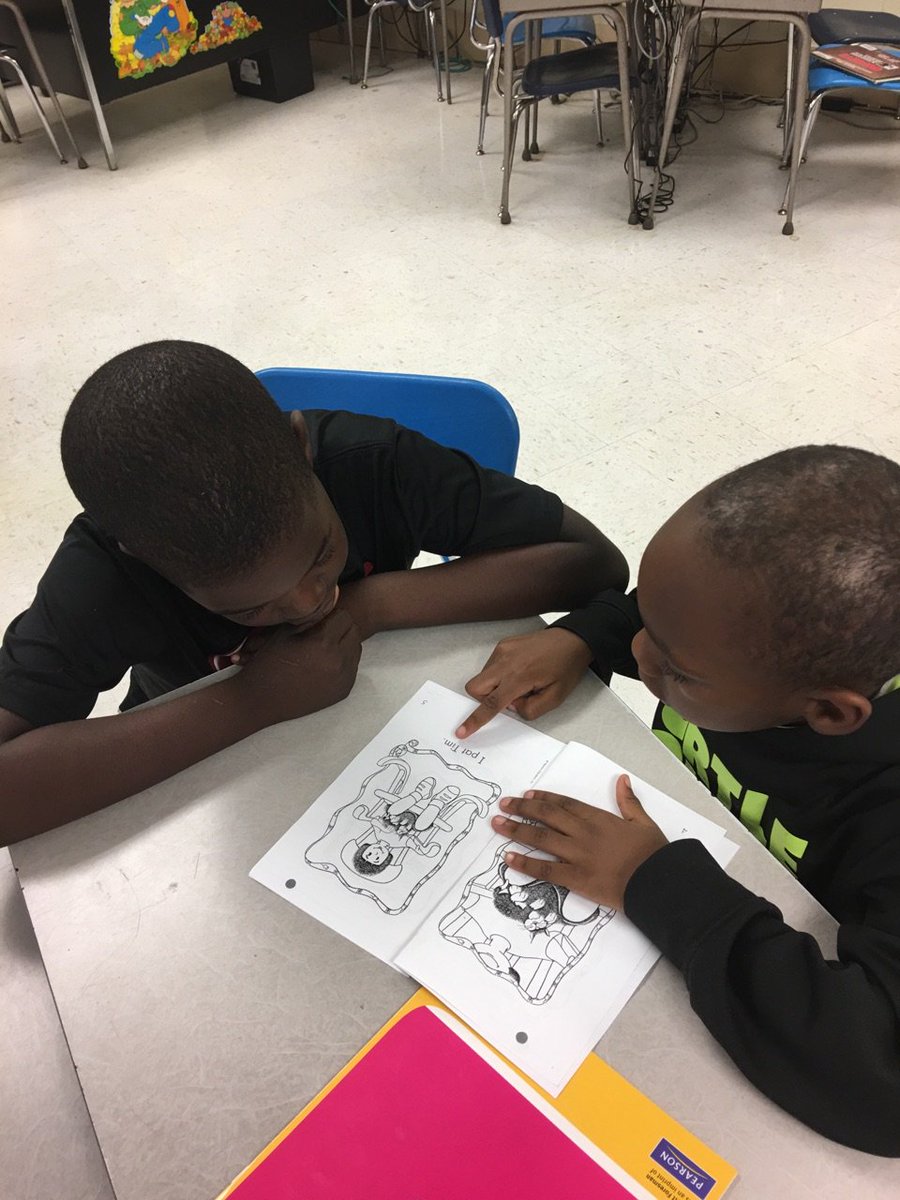 NorthingtonElem's tweet photo. K and 4th reading buddies @TCSBoardofEd #NES2016 #STARSFOREVER https://t.co/xHLB8QoNzd