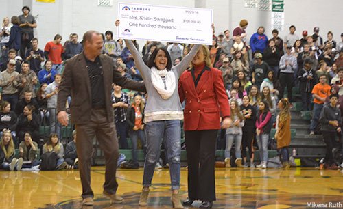 PendletonSD's tweet image. PHS Culinary Teacher Kristin Swaggart won the $100,000 Farmers Insurance Dream Big Teacher Challenge! goo.gl/T6bUZf
