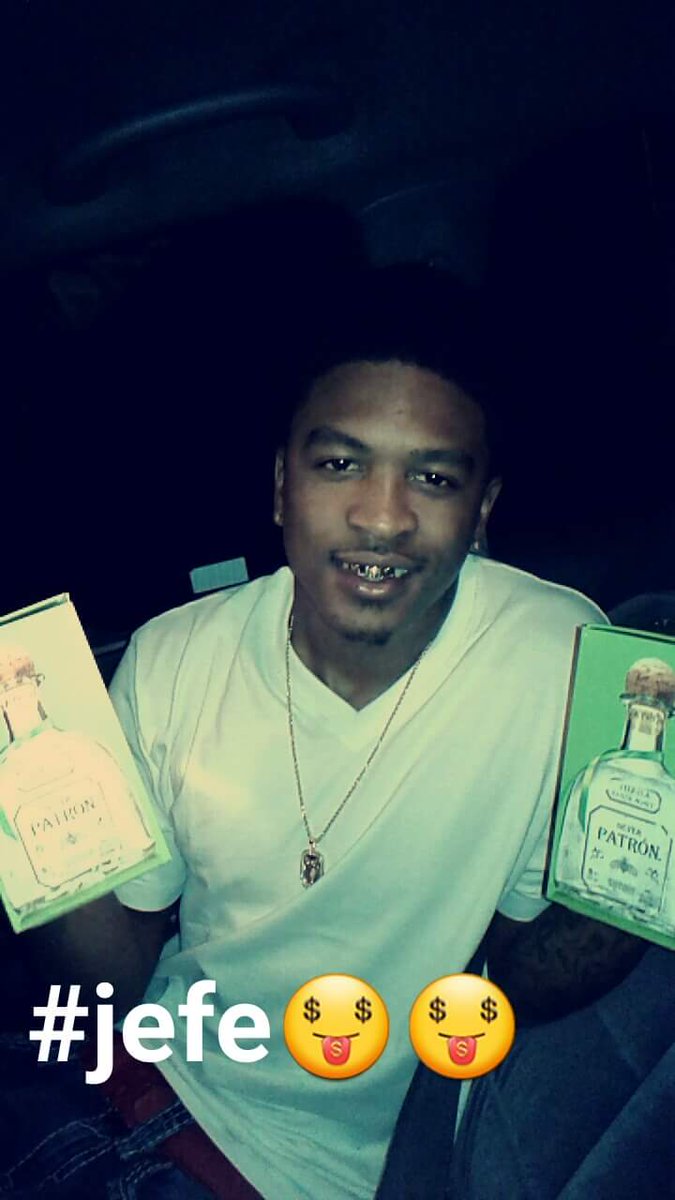 HOodRich400's tweet photo. I drink patron like lemonade when i do sip https://t.co/K0E6T1pizf