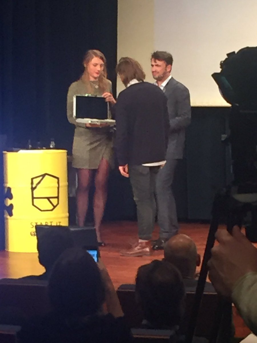 #demoday <a href="/startitkbc/">Start it @KBC</a> "best progress on pitching" winner is artlead