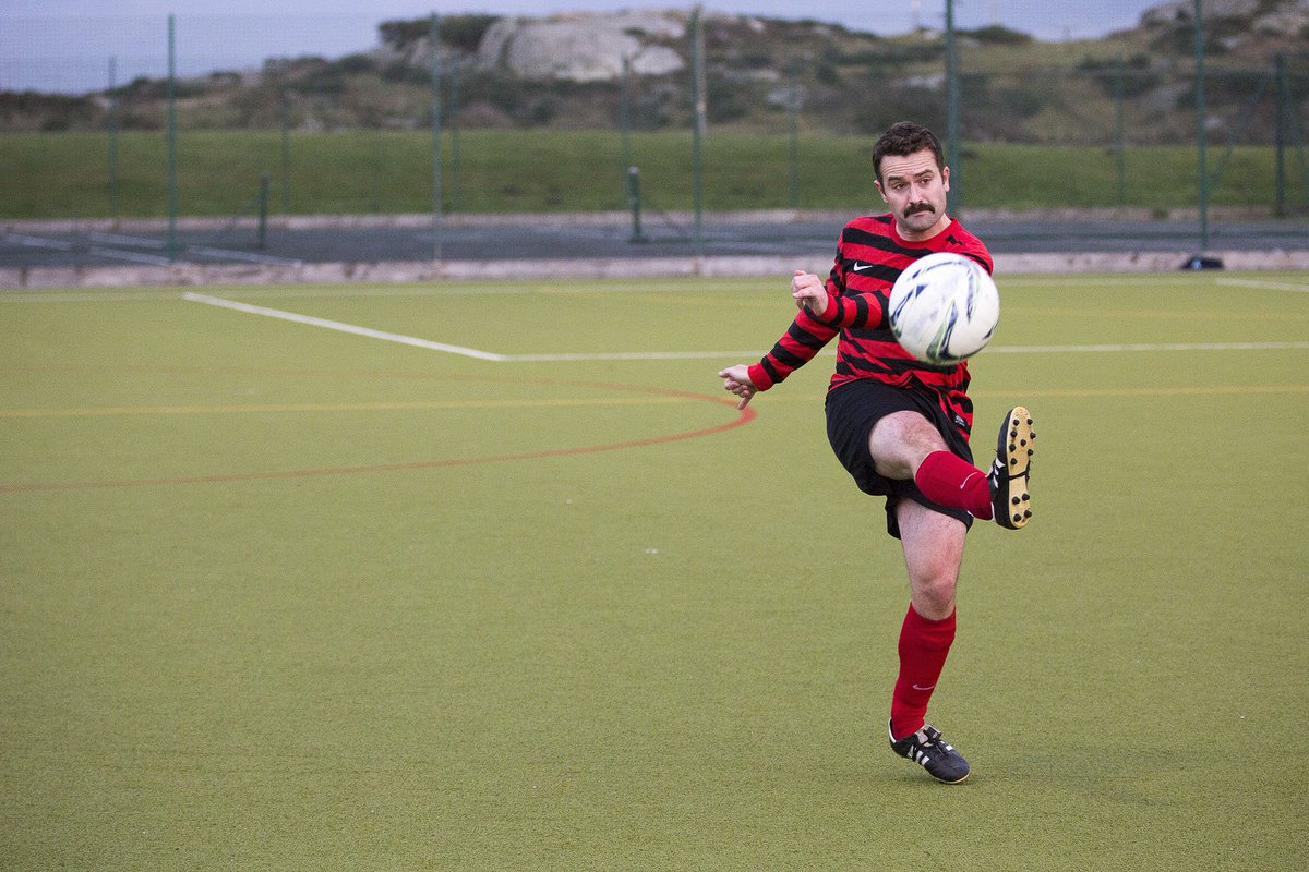 RAF_Valley's tweet photo. At half time, the Officers were 3-Nil down to the Airmen. Who won? https://t.co/fQBxueHCIq @RAFValleyStnCdr @DavidMelmoth @AngleseyScMedia https://t.co/WXoAceMgf6