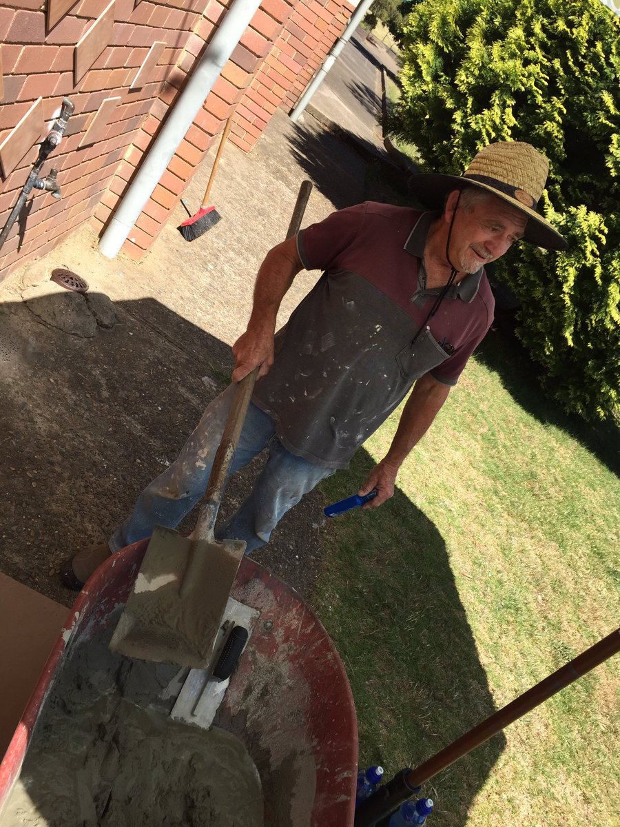 Pete and Ken preparing the wall for our Faces of Year 6 tradition <a href="/LeuraPS/">Leura Public School</a> <a href="/learnPSNSW/">Learning Design & Development</a> <a href="/teachNSW/">Teach NSW</a> <a href="/NSWEducation/">NSW Dept of Education</a>