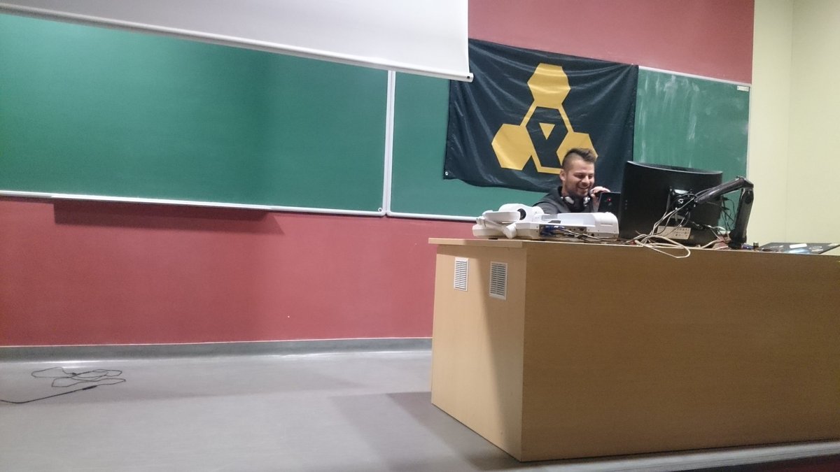 Szymon112233's tweet image. Freelancers benefit during #gamedevfest #gamedev #indiedev #indiegamedev