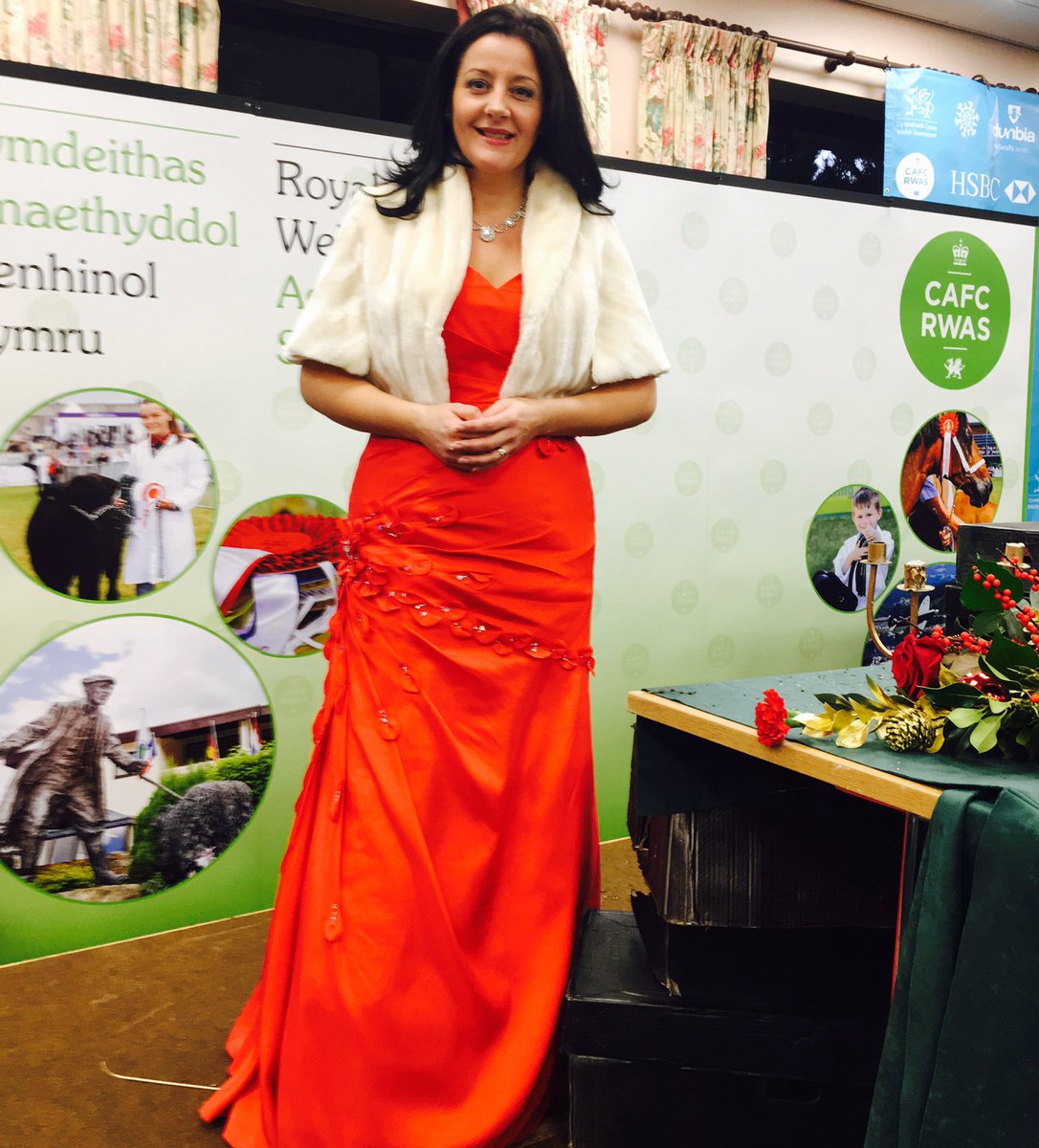 Royal Welsh Winter Fair
Performing Christmas music with floral designer Jonathan Lloyd Davies &amp; pianist Geraint Williams