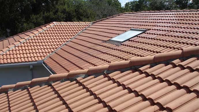 handymanoncallm's tweet photo. Our dedicated and knowledgeable technicians have the experience needed to provide quality repairs and installation for #roofservices. https://t.co/2GT26Rjn2x
