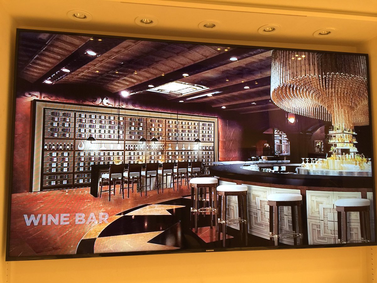 foodiespr's tweet photo. New entrance of #thesanjuanhotel #newera fabulous and nostalgic https://t.co/SwGuyj3fG3