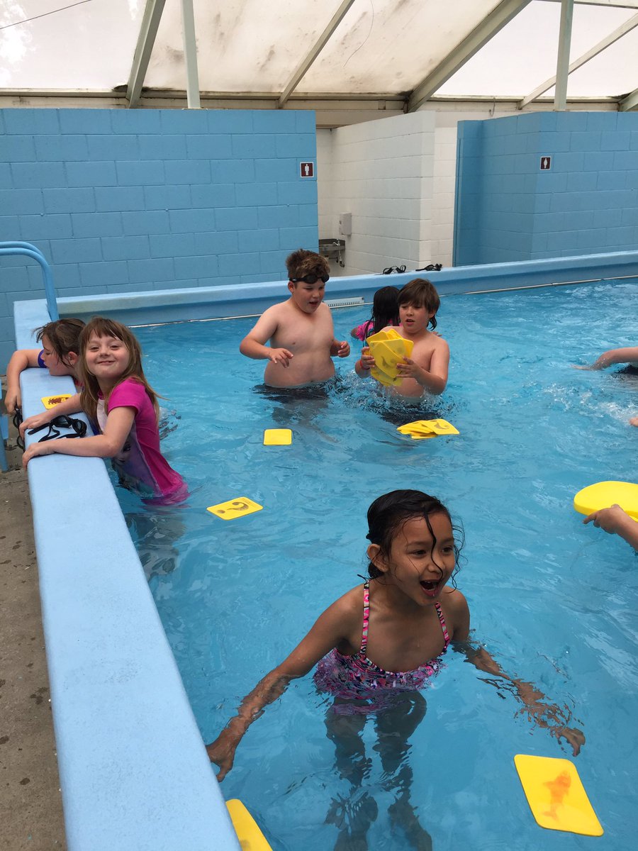 room4bromley's tweet photo. Brrrr! A cold morning for a swim, but Room 4 are so courageous! #bromleyschoolnz https://t.co/Uds97RGCkK