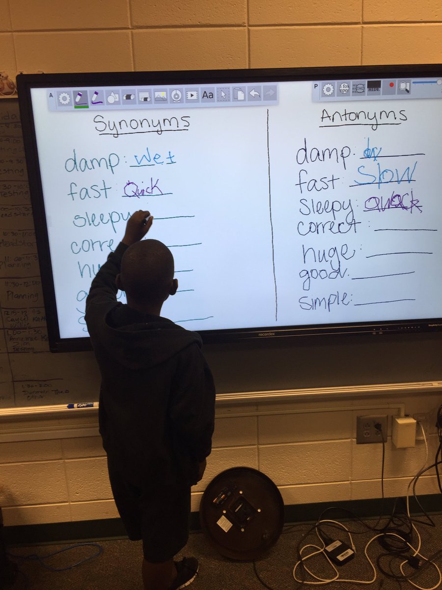 amalekslples's tweet photo. Context clue practice using stations. https://t.co/dPz8ZDrR2r