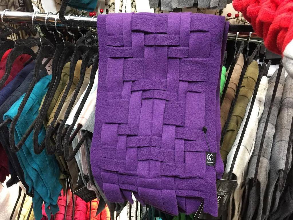 greymatterco's tweet photo. And then there was one. #purplefordays #scarf #lastone https://t.co/HPiBlYC4px https://t.co/2DjZYDUTCA