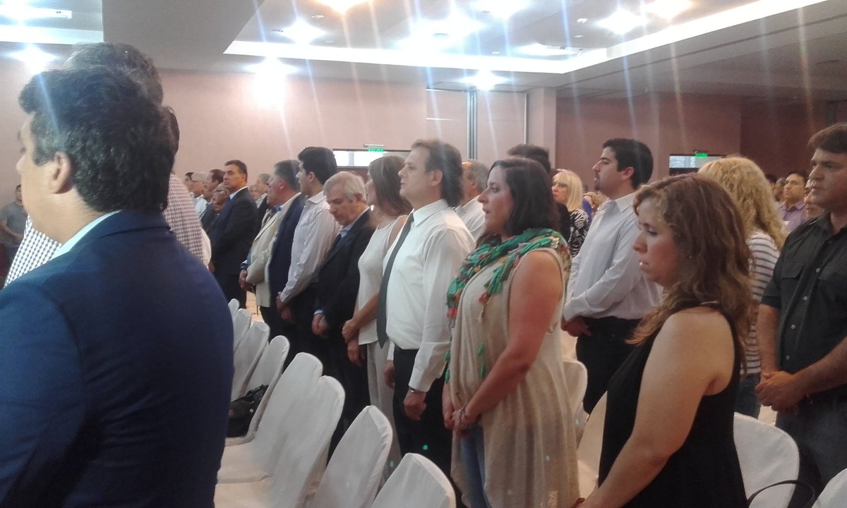 SanzEquipo's tweet photo. @cunque @maizteguinoa  participando del Encuentro Paso Las Leñas junto a @JolaSanz https://t.co/mw2qlxwVMA