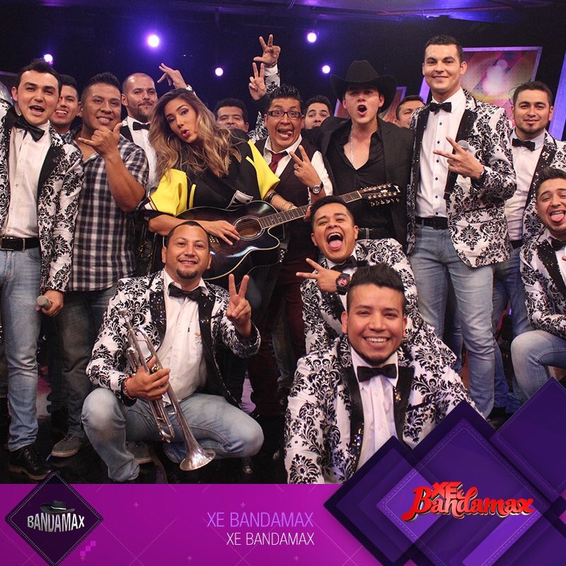 Sergitogomez13's tweet photo. Hoy @tierrasagrada1 @JuanSalazarJs    en @XEBandamax a las 10pm por @TvBandamax con @MarileMx / @cesarnavarroa @elpollots1 @christiansol25 https://t.co/zPeRlTlWjP