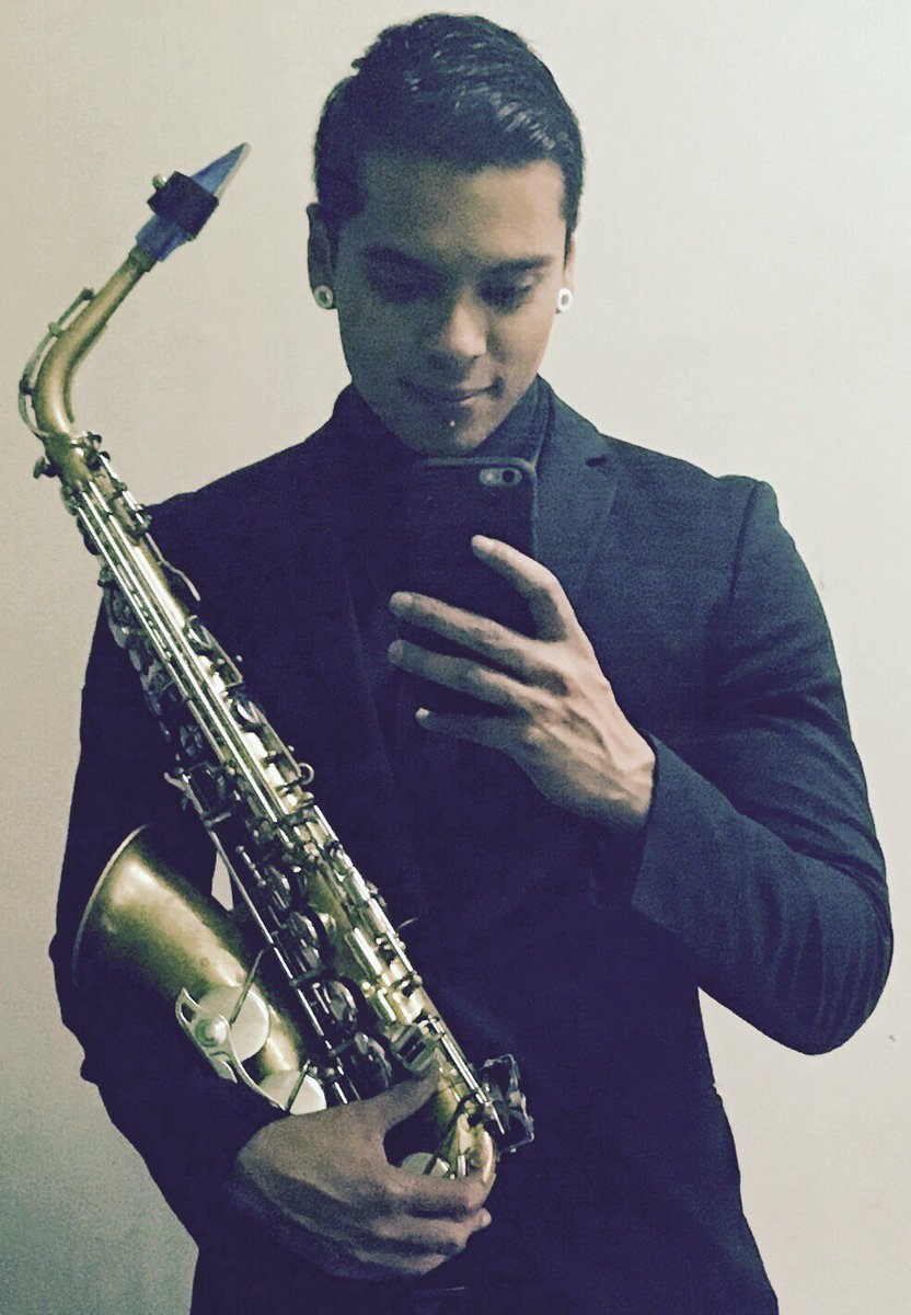 IztliVictorio's tweet photo. Psicótico 🎷
https://t.co/JWui16XRSE https://t.co/iGJtPqOAeV