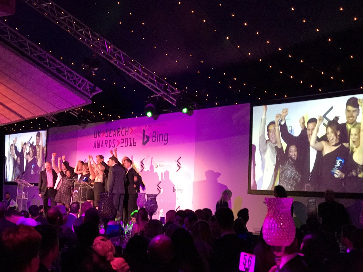 24MikeWest's tweet photo. Come on @forward3d! Best use of content marketing with @NewLookFashion at #uksearchawards https://t.co/p7930svODG