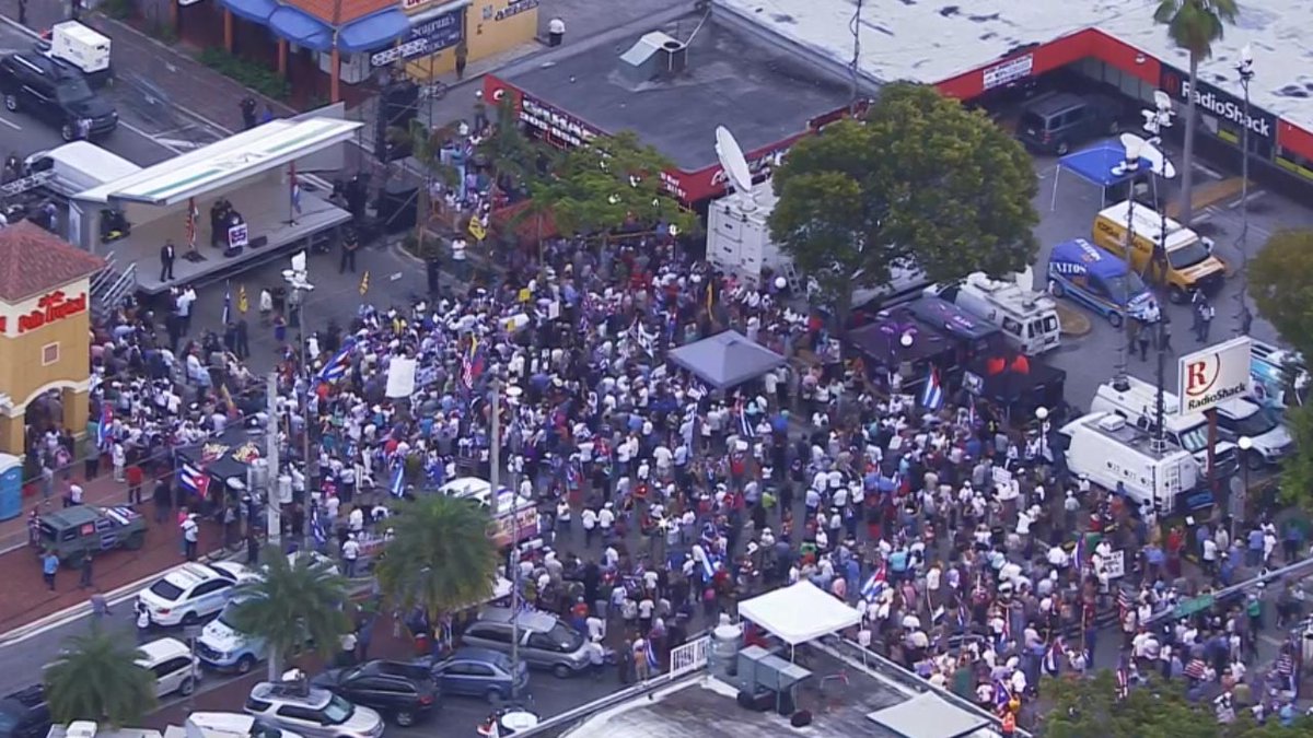 WATCH LIVE Rally for a free #Cuba in Little Havana bit.ly/2fEPjDW https://t.co/lTby72pFF1
