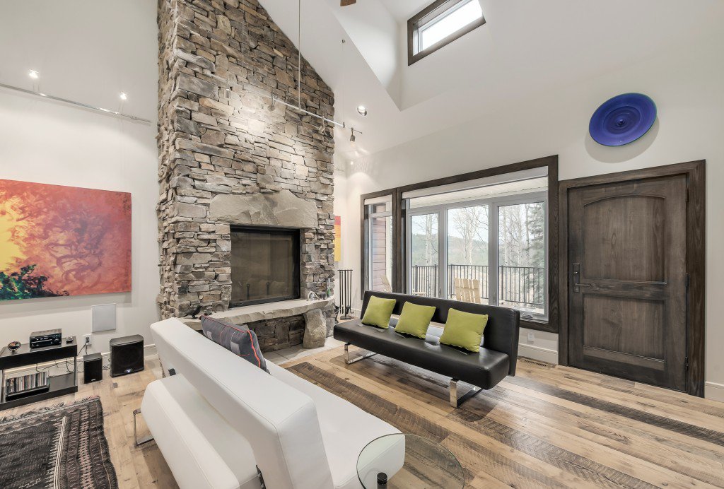 JayWestHomes's tweet photo. A look at a beautiful custom designed Mountain Getaway from #JayWest homes: https://t.co/vUTO4vE6CV #customhome https://t.co/viN9mvM0N9