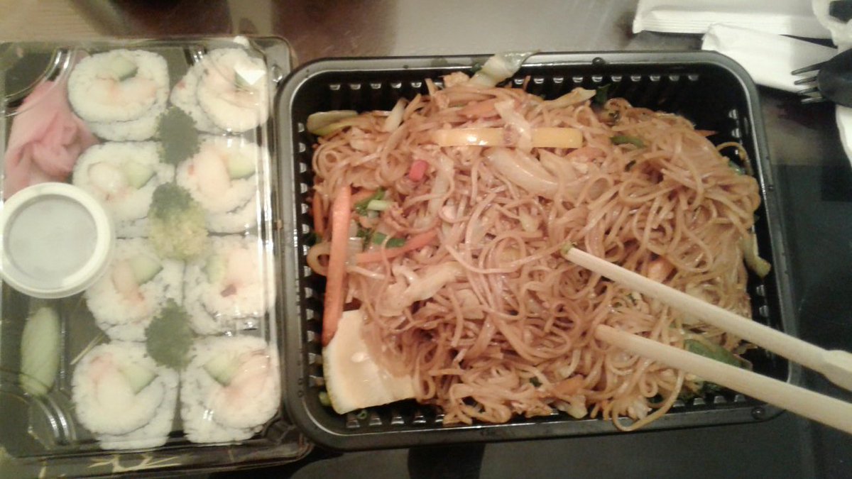 blue_angel87's tweet photo. A taste of Japanese and Thai for the night... 👅 https://t.co/JX7qU60PJP