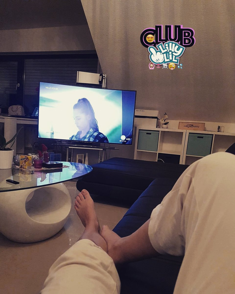 ClubLillyLil's tweet photo. Abendprogramm mit #sarahundpietro ππ
=========
#sowsfeches #tv #night #event #german https://t.co/7yMoMPPDkF