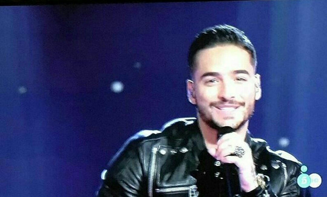 MalumaSite's tweet photo. Imágenes de @maluma en @lavoztelecinco 📺✌🇪🇸 Miren su carita de felicidad😍 #MalumaEnLaVoz #MalumaEnEspaña https://t.co/enI9HKo43T