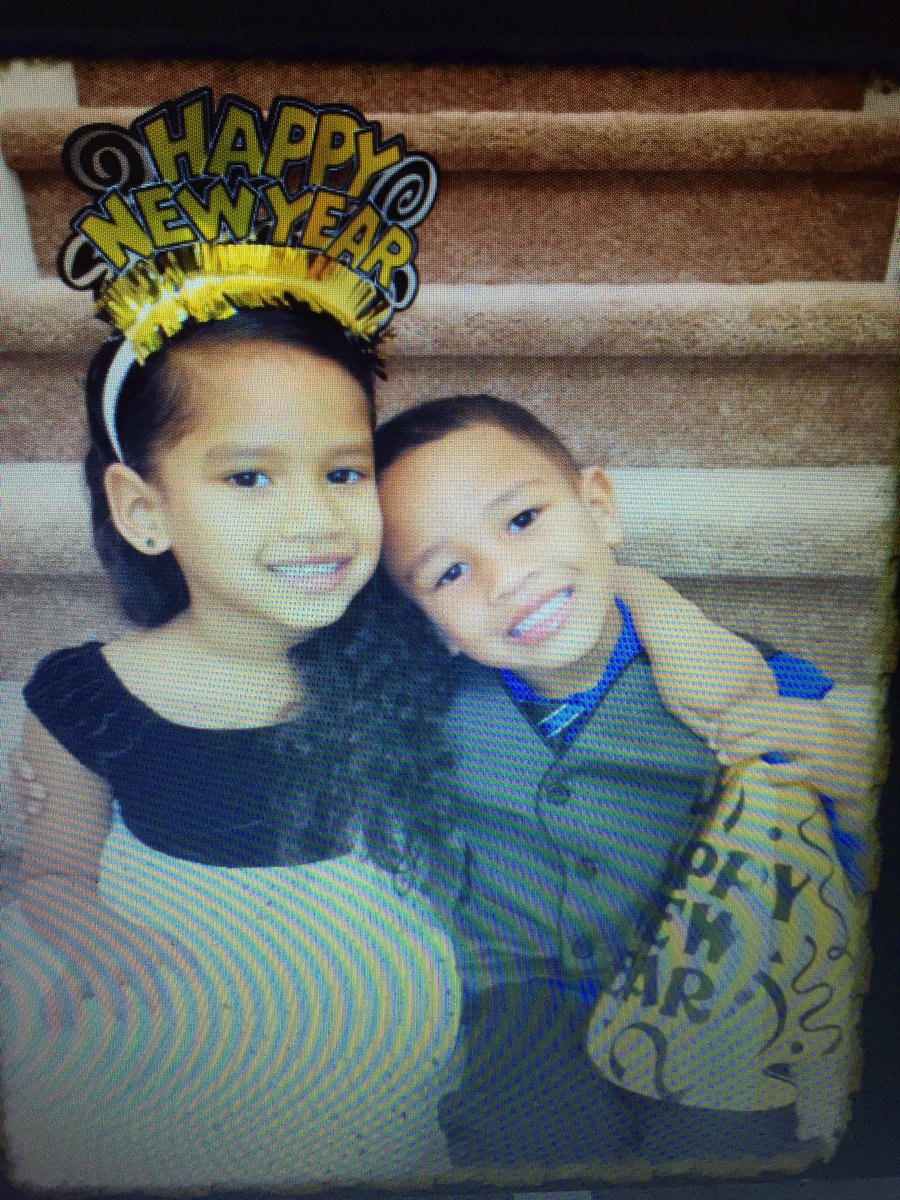 LisaLisalew's tweet photo. Day 30 of #thankfall! I'm THANKFUL to be a MOM! My children are the best thing that ever happened to me! #ProudMom https://t.co/NWUwNhnC6N