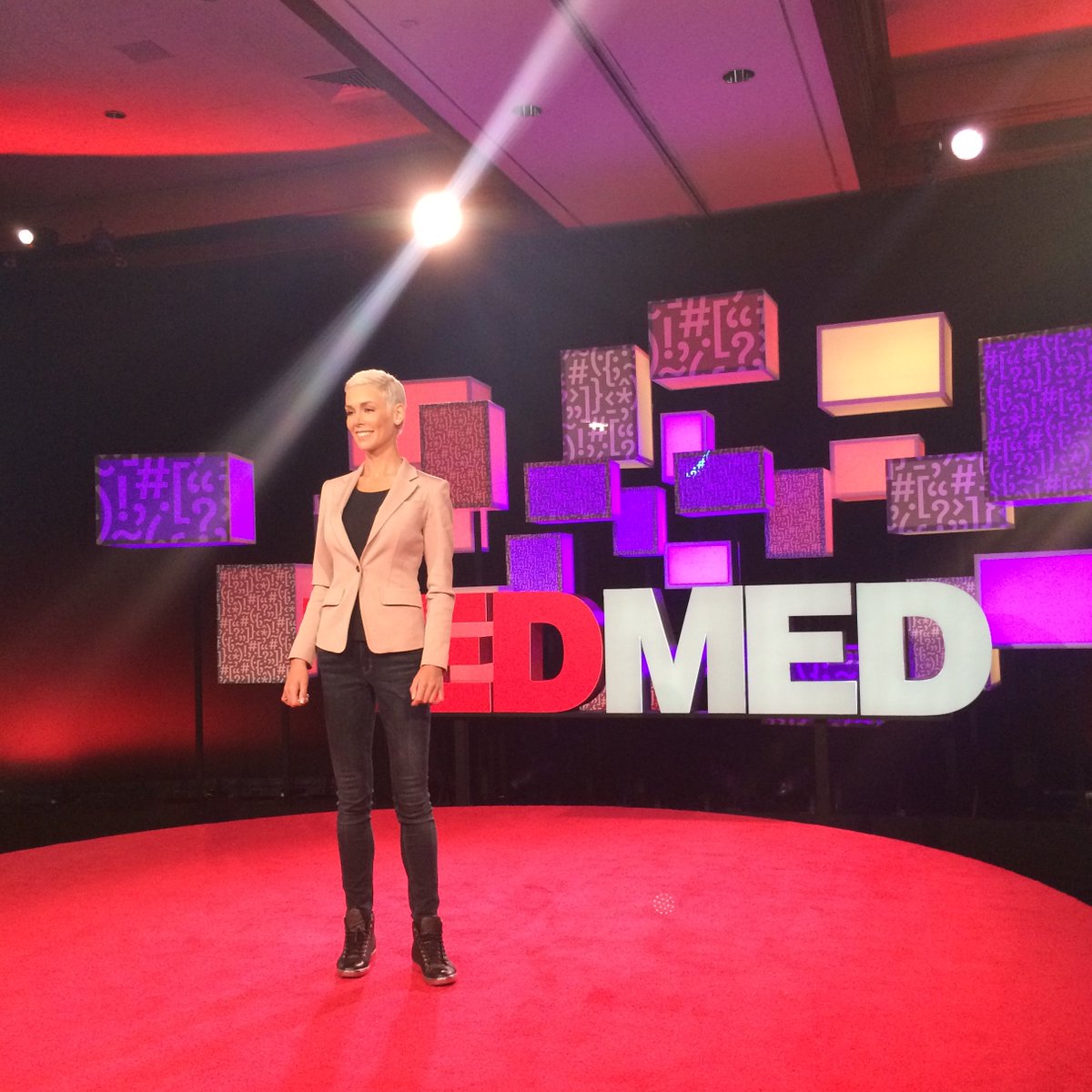 EATforum's tweet photo. Eat mostly plants – Eat real food – Enjoy just enough &amp; waste none. 3 principles for people and planet @G_stordalen #foodcanfixit #tedmed https://t.co/AIFl4V3BbU