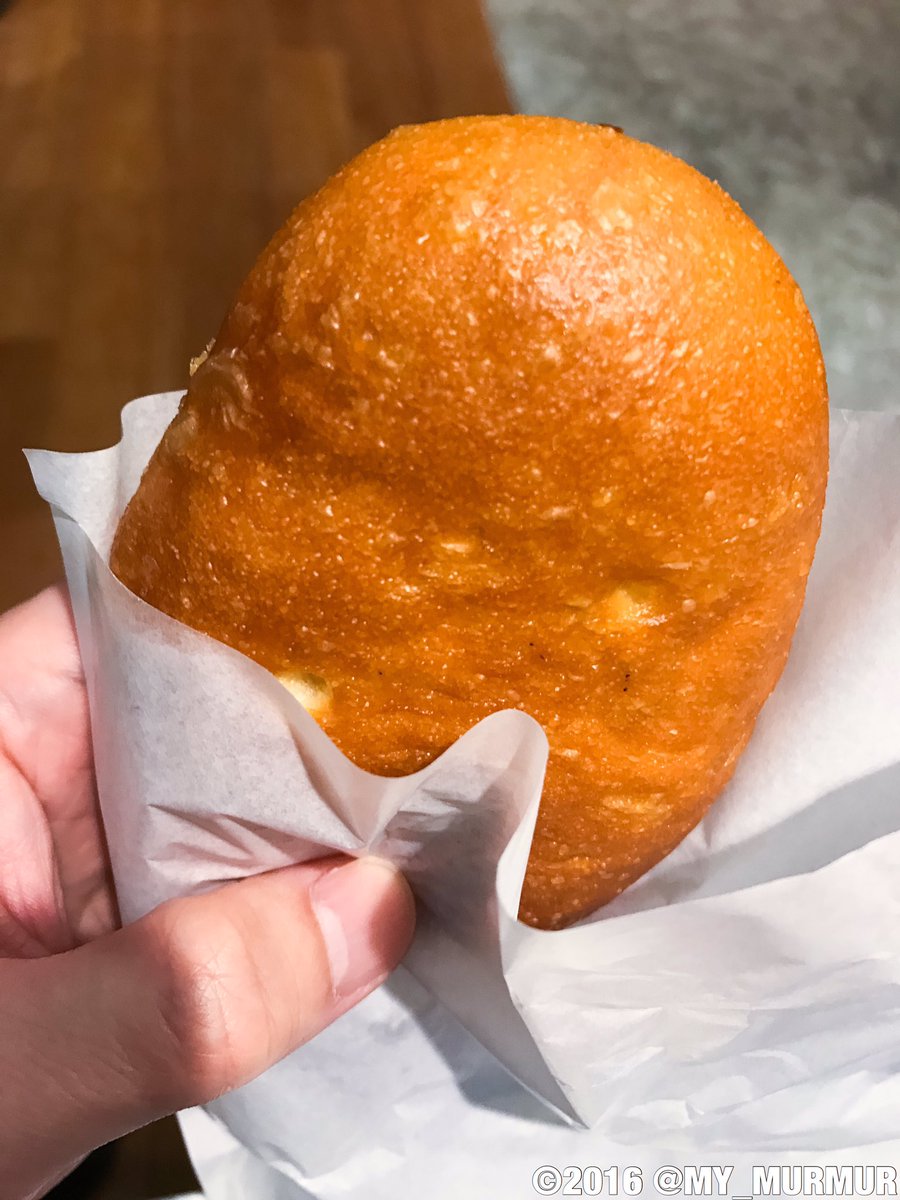 MY_MURMUR's tweet photo. このピロシキの中身は・・・フツーっすナー！ https://t.co/C4Xskhr709