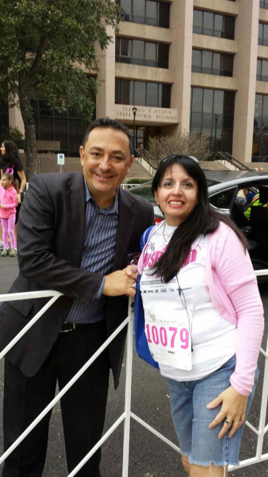 pinkribbin12's tweet photo. @ArtAcevedo it was nice meeting you you will be dearly miss in the ATX https://t.co/89qQUzpUTF