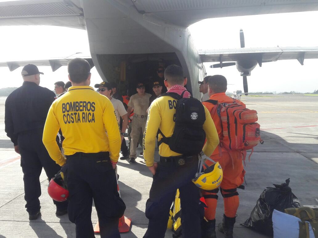 Base Víctor-8 se hizo presente en las ayudas humanitarias en Costa Rica para llevar esperanza al pueblo hermano de CR. 🇵🇦🇨🇷🇵🇦🇨🇷
