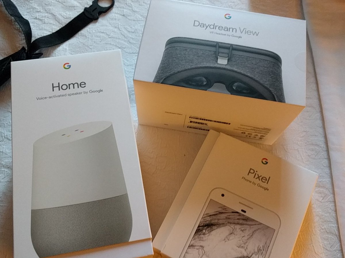 fingerr's tweet photo. A few new toys. #byGoogle https://t.co/gDXK40mqZW