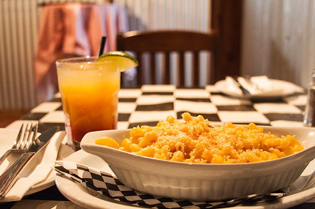 Mac n Cheese: the ultimate comfort food #ComfortFood #YYCEats #YYC #yummy #BigTsBBQ