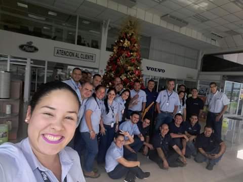 MackZulia's tweet photo. Buenas noches, feliz descanso. Mañana es Diciembre, así que por aquí estuvimos practicando un poquito...  #NavidadMack. https://t.co/jPmwjseHad
