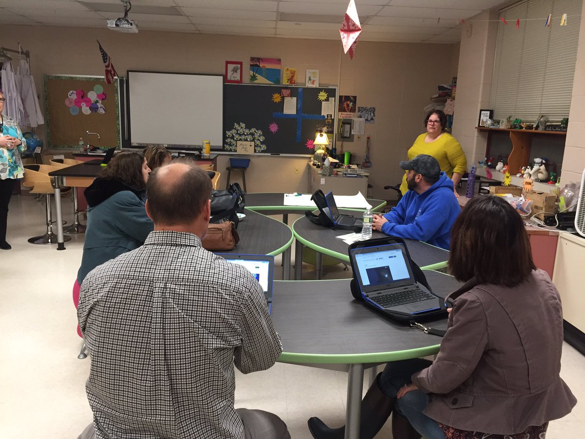 snej80's tweet image. @STEMscopes @DonnaStouber @DanielloNicole ROCKING IT OUT! Thanks! #techusout