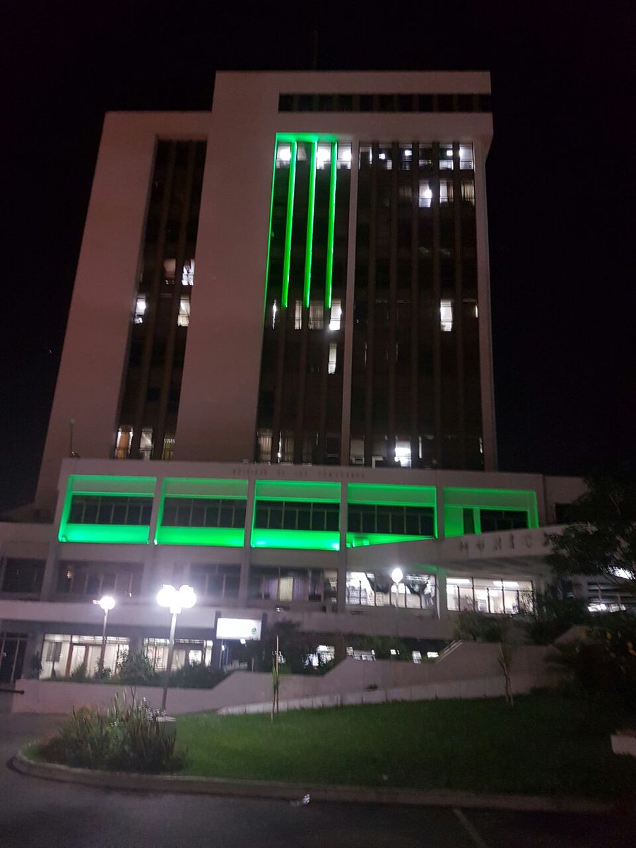 Asunción se suma al homenaje que el mundo tributa a estas horas a las víctimas del vuelo de la delegación del <a href="/ChapecoenseReal/">Chapecoense</a> #herois