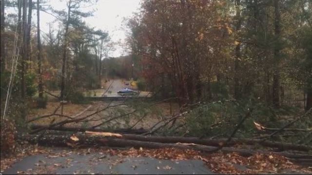 wsbtv's tweet photo. Tornado outbreak leaves damage across metro Atlanta: https://t.co/q0b9vUuTgb https://t.co/eCKRFBa8fG