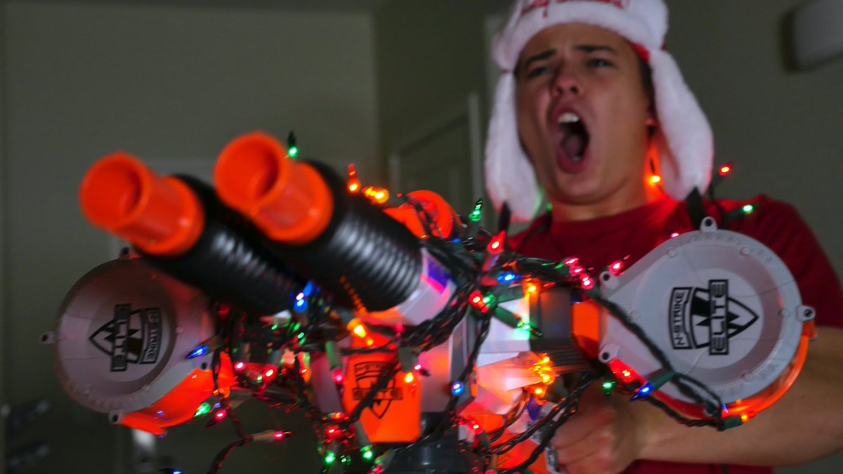 nerfgunswar's tweet photo. #Christmas light #nerfgun! Don't mess with him! check out the #cyberweek deals on https://t.co/4JQrDlp0bY #nerf #nerfwar #christmasnerf https://t.co/SXzvTwsWxQ