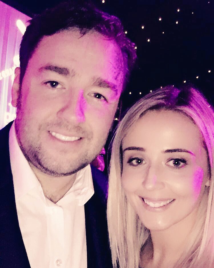 charlmc86's tweet photo. I got my selfie 🙌🏼 @JasonManford https://t.co/txncaVXvVw