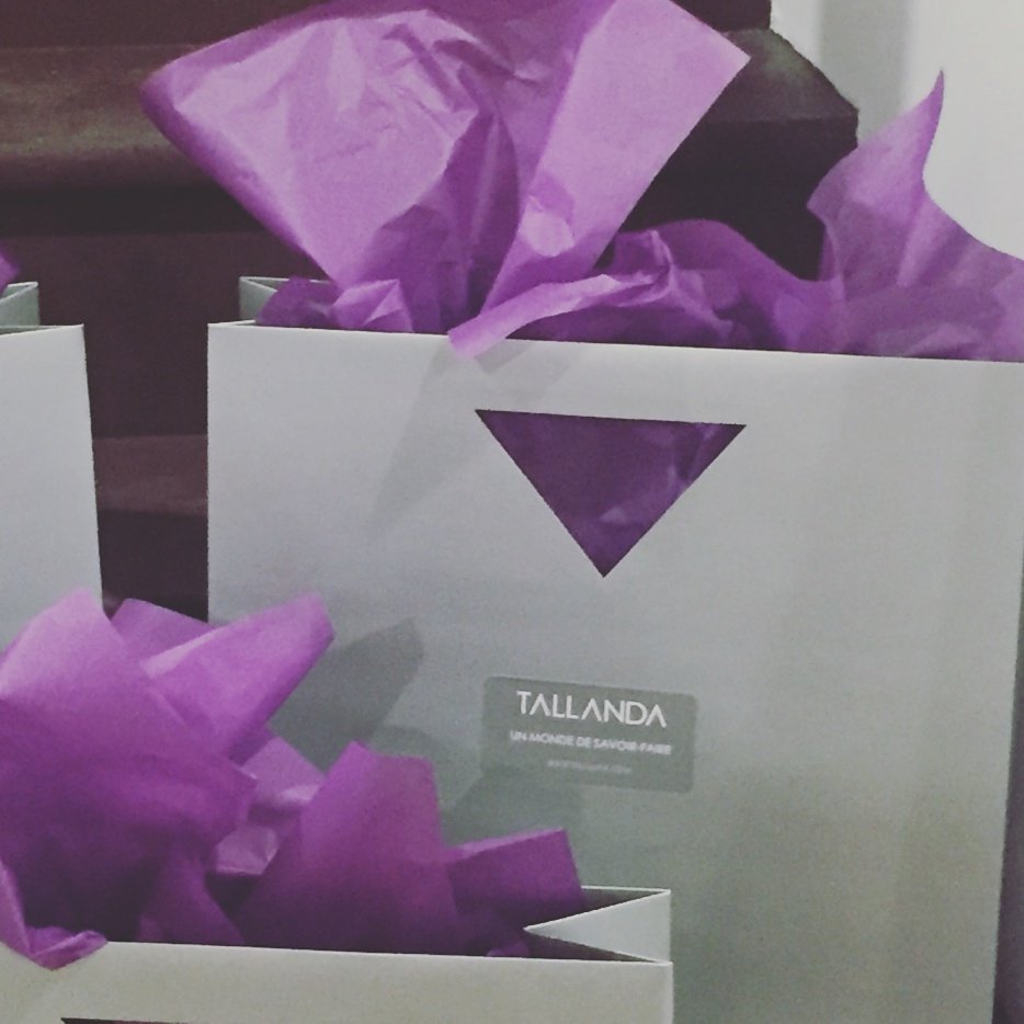 TallandaCanada's tweet photo. Merci à toutes et à tous pour votre belle présence! Ce fut un véritable plaisir! #EvenementMedia
#UniversTallanda #Tallanda #Mode #Beaute https://t.co/vqxKR1GCam