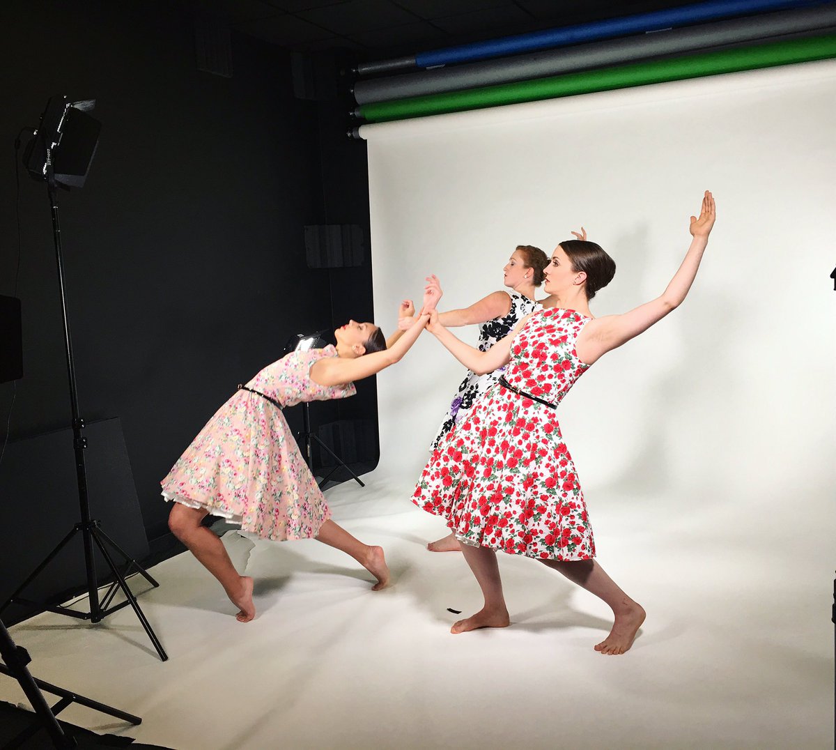 exhalationsco's tweet photo. Having fun at photo shoot day ๐ท๐๐ป @studiome_llc
#dancephotography #exhalations #pittsburghdance #contemporarydance #dance #dancer https://t.co/XyGRSCRWFq