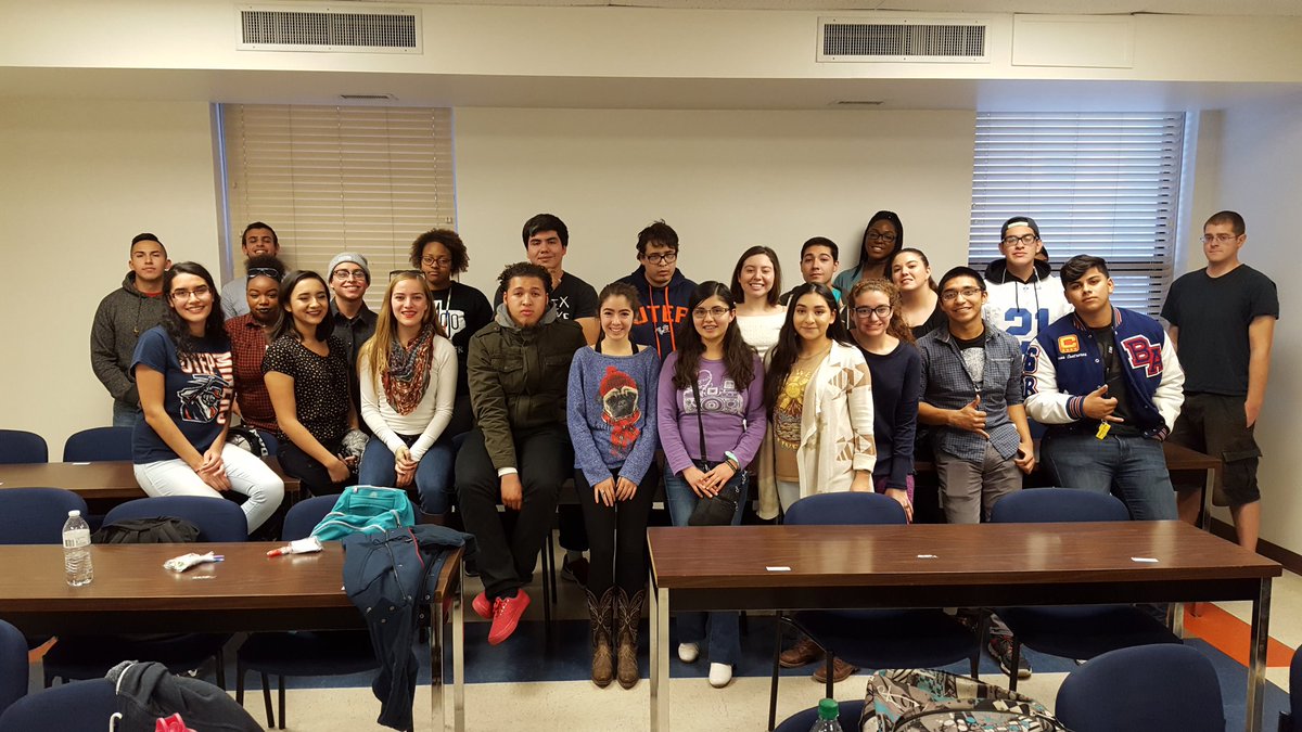 NotJust4Geeks's tweet photo. This was my very last class here at #UTEP. It has been an honor working with all these great students. I will miss you all! #notjust4geeks https://t.co/j2m9IYoweM