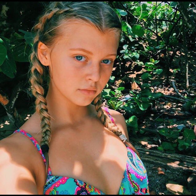 Loren. (@littleblcndie) on Twitter photo 