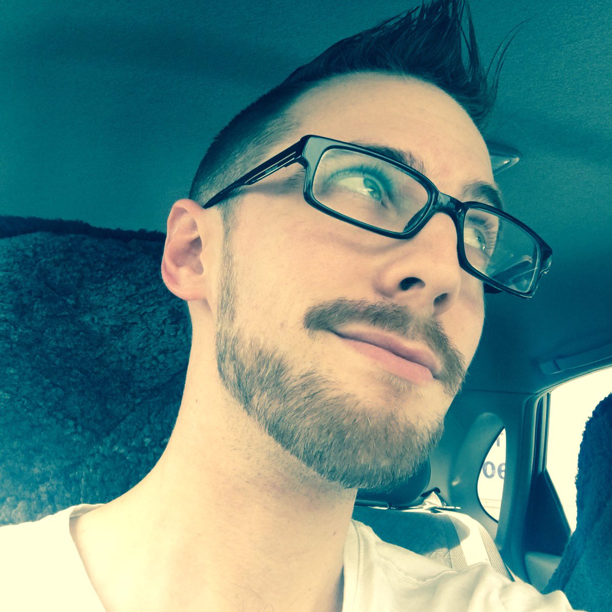anerdpodcasts's tweet photo. Getting beard shaped at same time as haircut is a game changer. The game being: a nice beard. https://t.co/YypMZ8fpkw