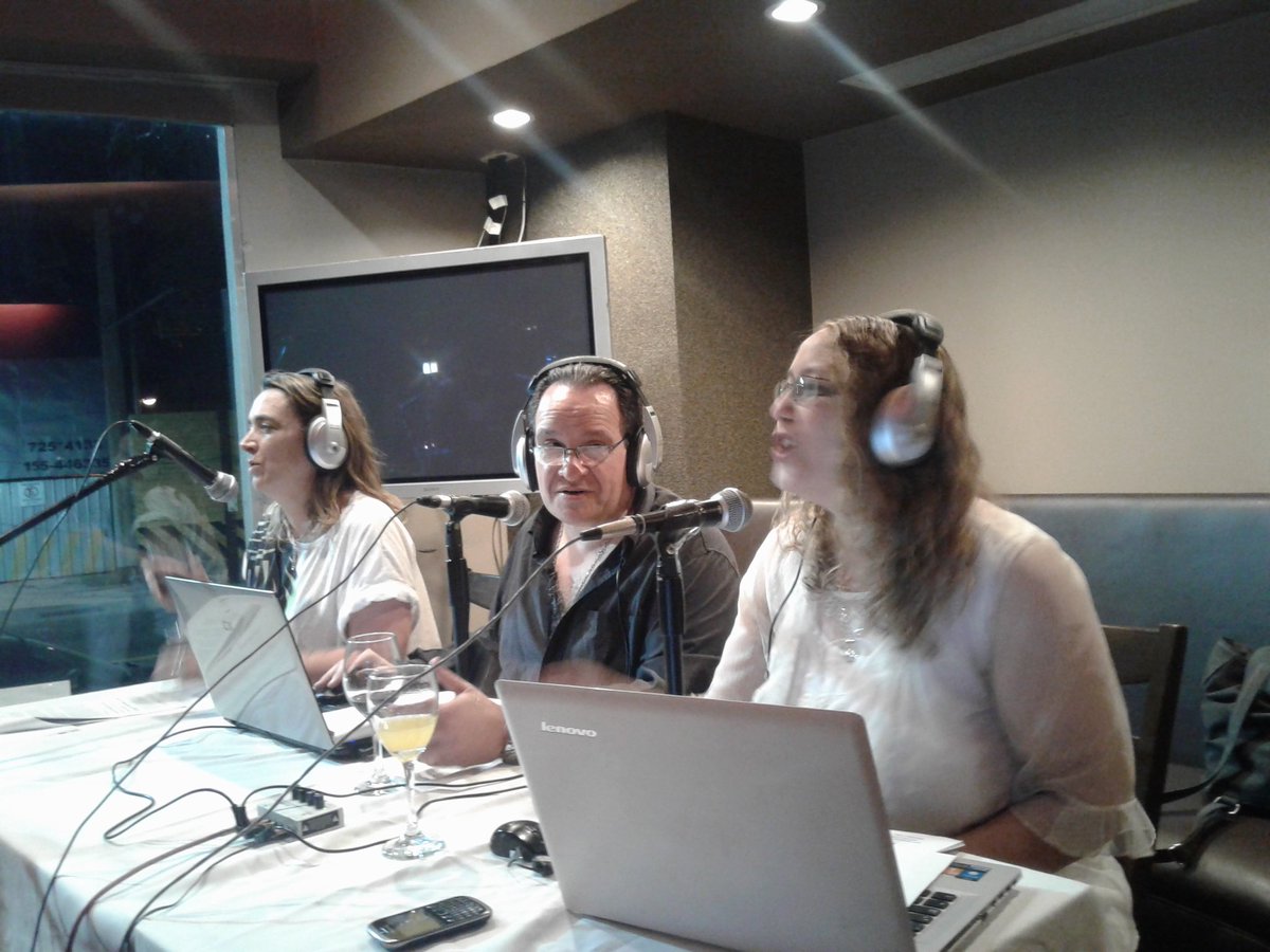 RadioAndinaMza's tweet photo. Ya hacemos #YinYYang dsd LOBBY BAR, hoy tratamos... "RELACIONES CASUALES" Son el nuevo estilo de pareja? Contanos! https://t.co/3J24SXeQNA