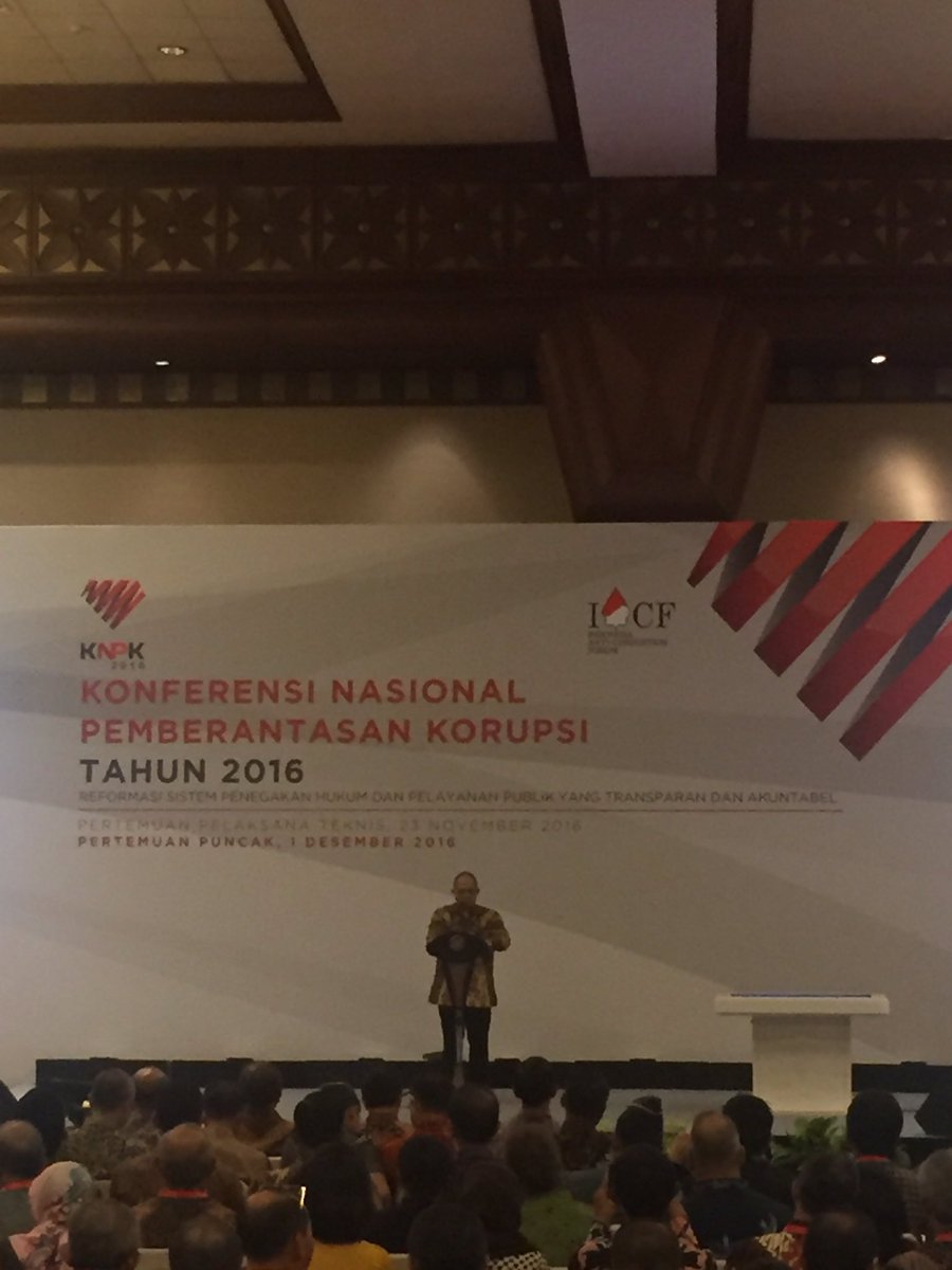 KPK_RI's tweet photo. #KNPK2016 diawali dg laporan kegiatan oleh Deputi INDA KPK,Hary Budiarto https://t.co/hMv3V4la8j