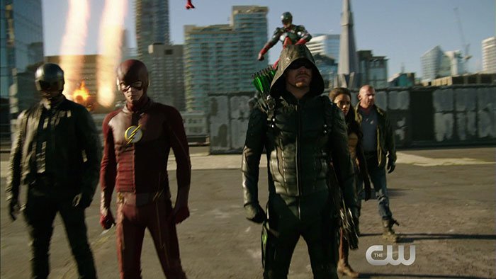 DCLegendsTV's tweet photo. TOMORROW! #DCWeek concludes with #LegendsOfTomorrow! “Invasion!” trailer &amp; screencaps: https://t.co/eICJuNctFB https://t.co/e9O0u2OVpz