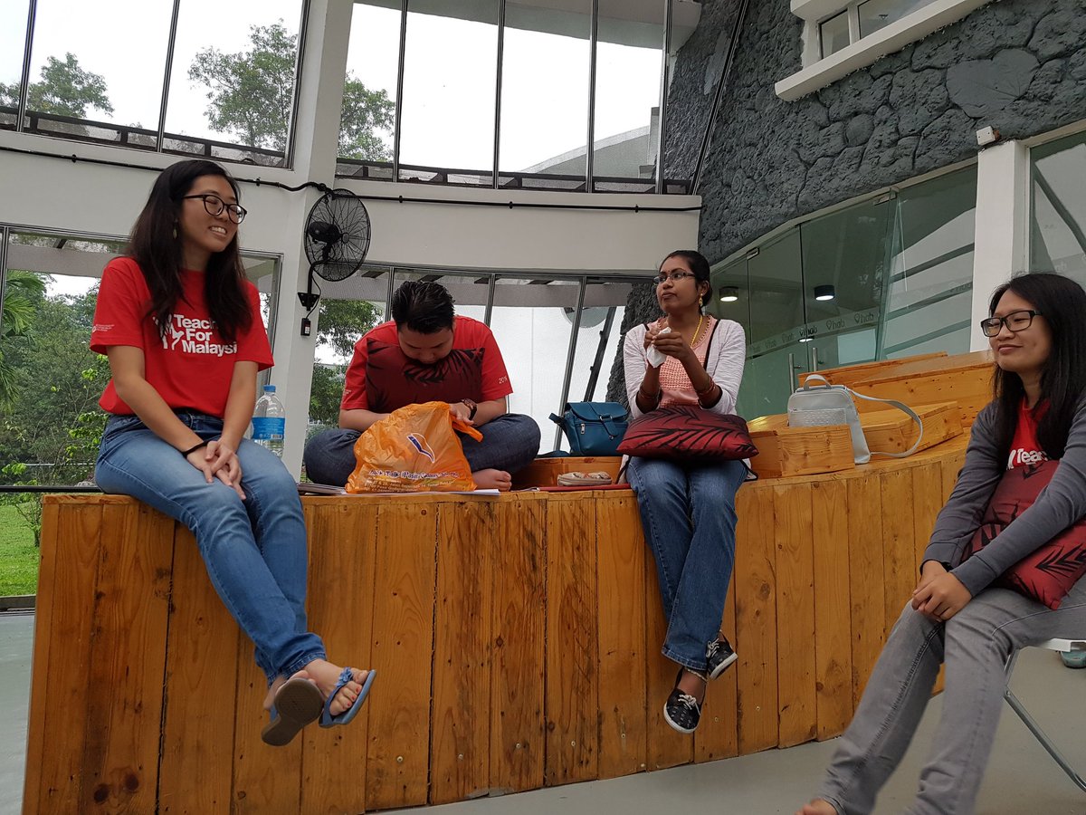 chansoonseng's tweet photo. It's our final Regional Conference of 2016 at the @JohorYouthHub & we're reflecting on the year that has gone by #RC4 #TFMSouth #TFM2016 https://t.co/w6SouNQFqS